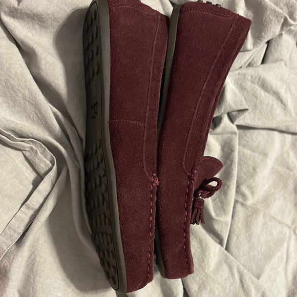 Coach nwot women’s Burgundy Loafers - Picture 5 of 6